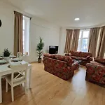 Spacious 4 Bedroom apartment in amazing location