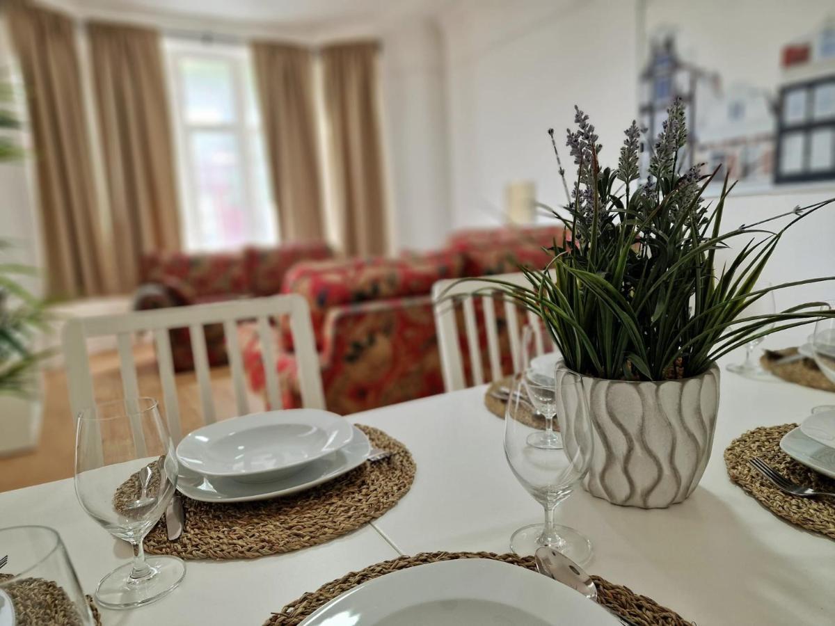 Spacious 4 Bedroom In Amazing Location Londra