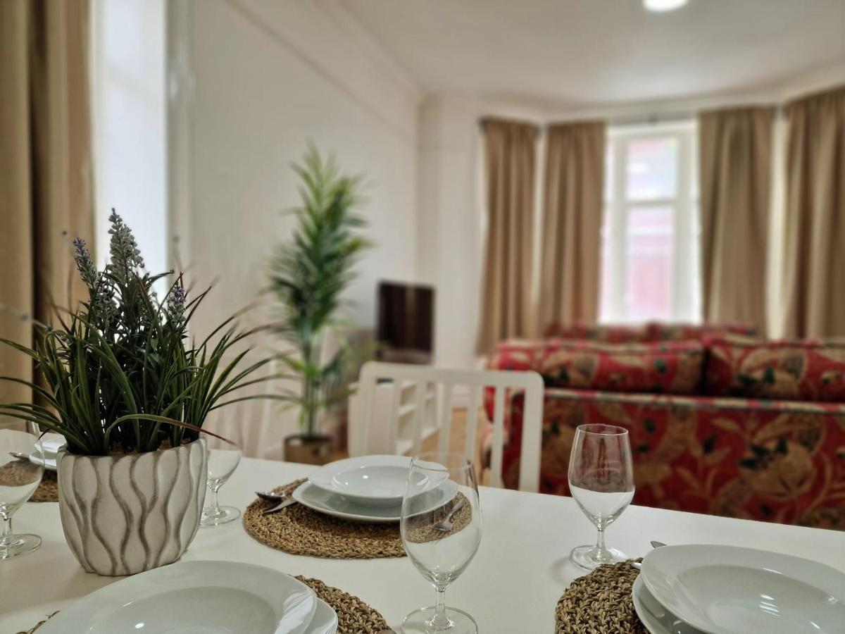 Spacious 4 Bedroom In Amazing Location Londra