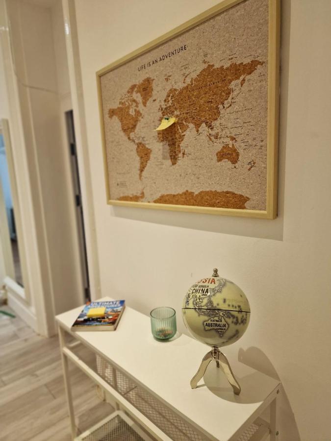 Spacious 4 Bedroom In Amazing Location Appartamento