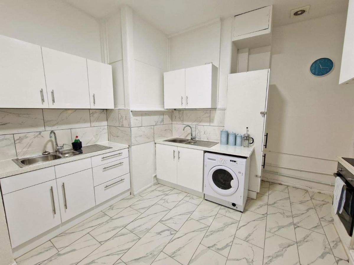 Appartamento Spacious 4 Bedroom In Amazing Location